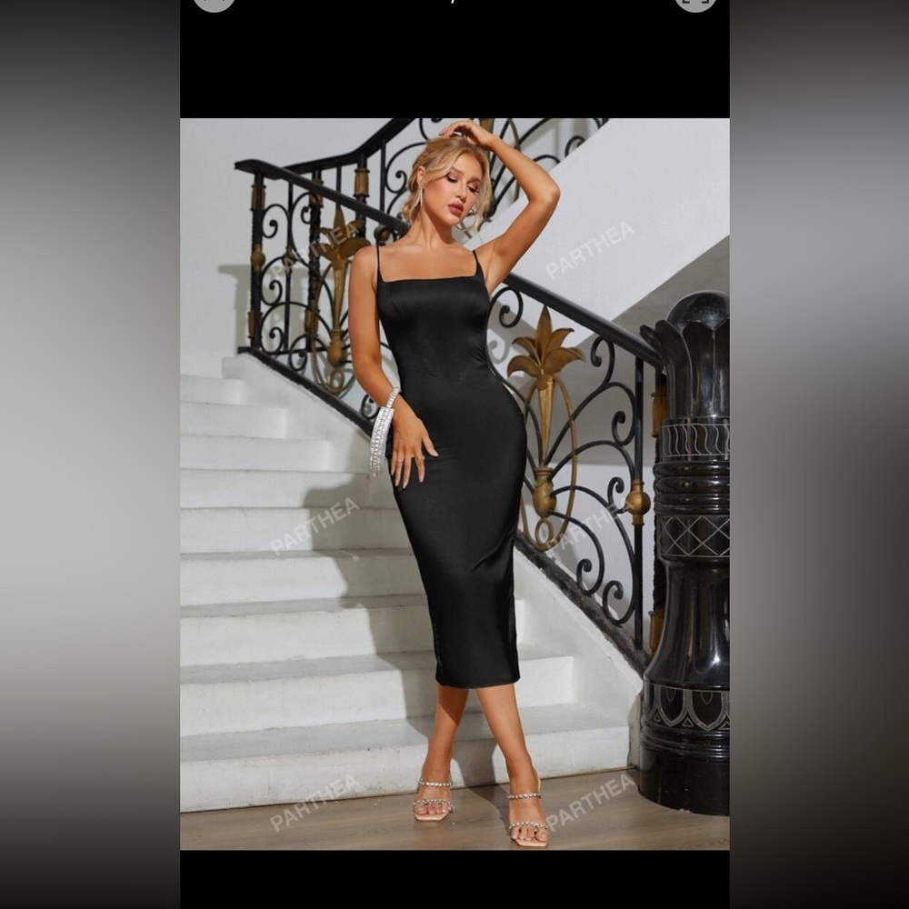 SHIEN PARTHEA Split Back Satin
Bodycon Cami Dress